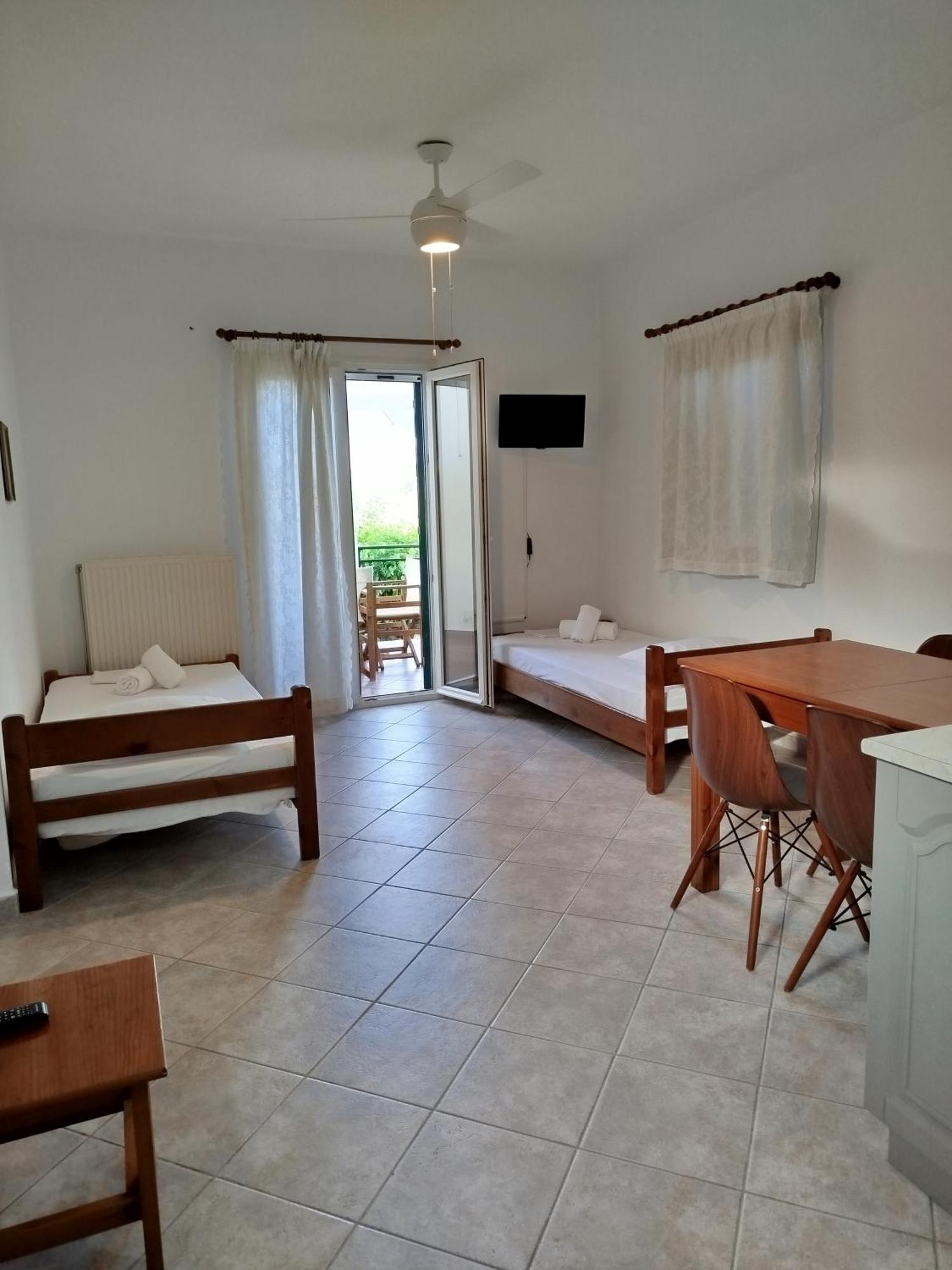 Riverside Αpartments Vasilikí Extérieur photo