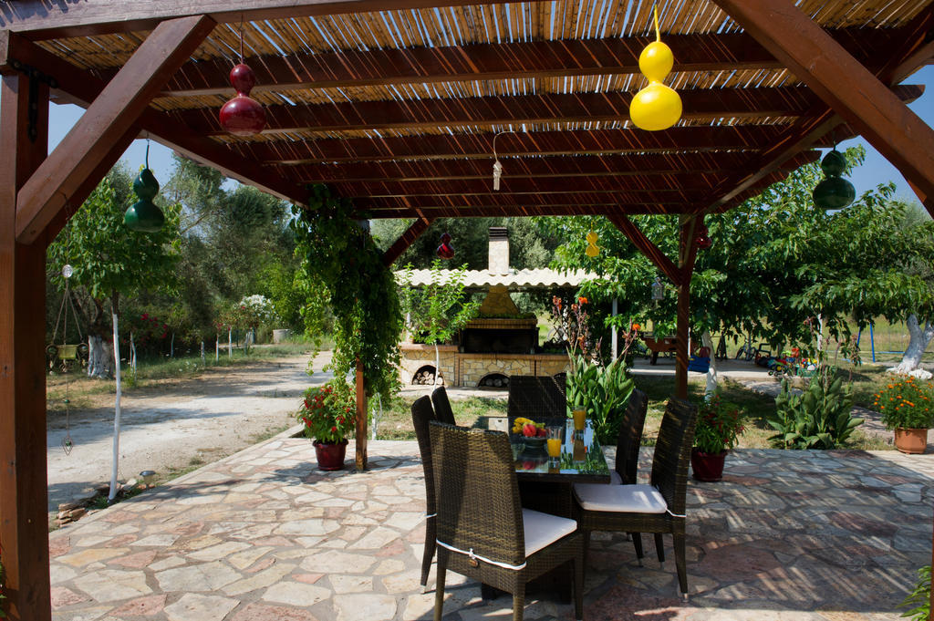 Riverside Αpartments Vasilikí Extérieur photo