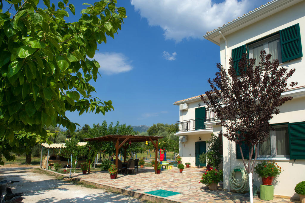Riverside Αpartments Vasilikí Extérieur photo